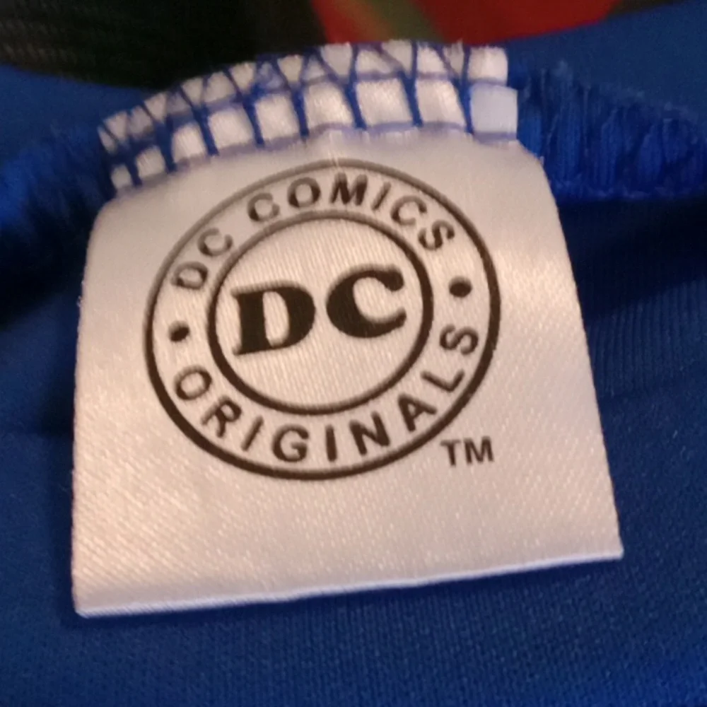 Superman Boy's Short Sleeve Shirt With Matching Red Cape - Picture 7 of 8